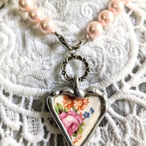 Pink pearls and broken china roses heart necklace