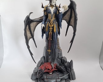 Statua ispirata a Lilith di Diablo 4