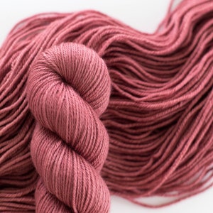 DK Non-Superwash Sustainable Merino Yarn 19,5 mikron Ullgarn Filtbart Ullgarn SEGOVIA