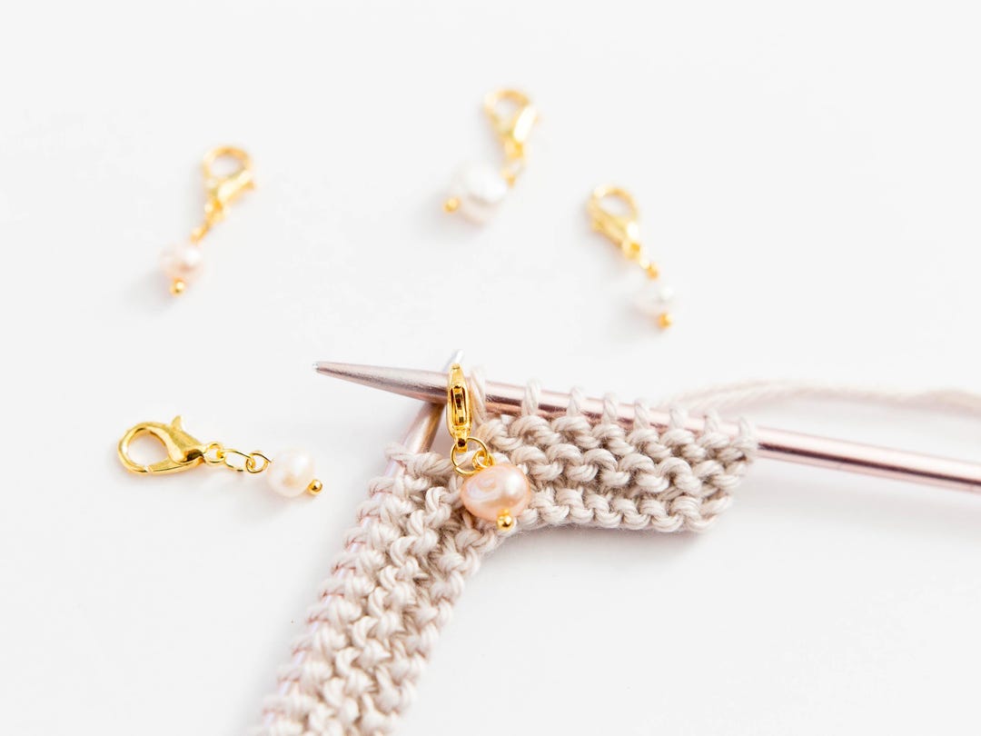 Set of 5 Pearl Pendant Stitch Markers Progress Keepers for Crochet and