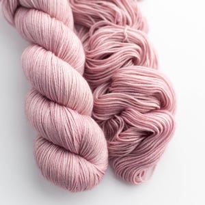 Fingering Superwash Merino Nylon Sock Yarn Tonal Hand Dyed Yarn Sweet Pea