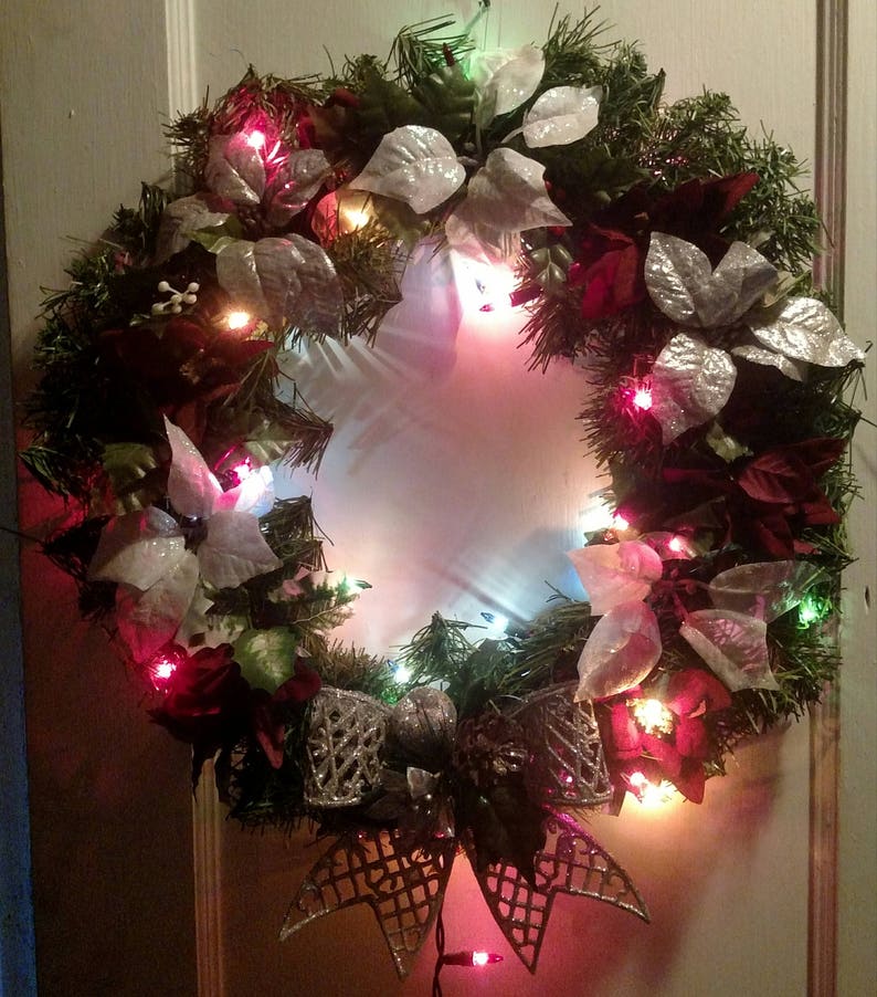 Lit Christmas Wreath image 3