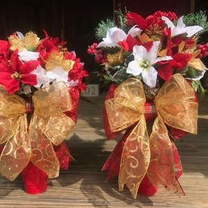 Christmas Cemetery Bouquets