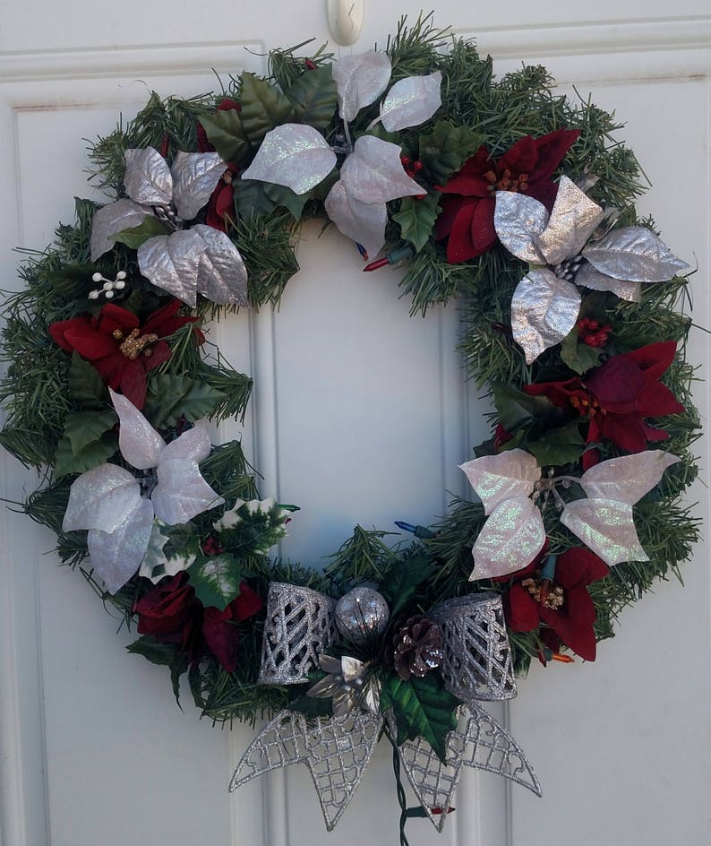 Lit Christmas Wreath image 2