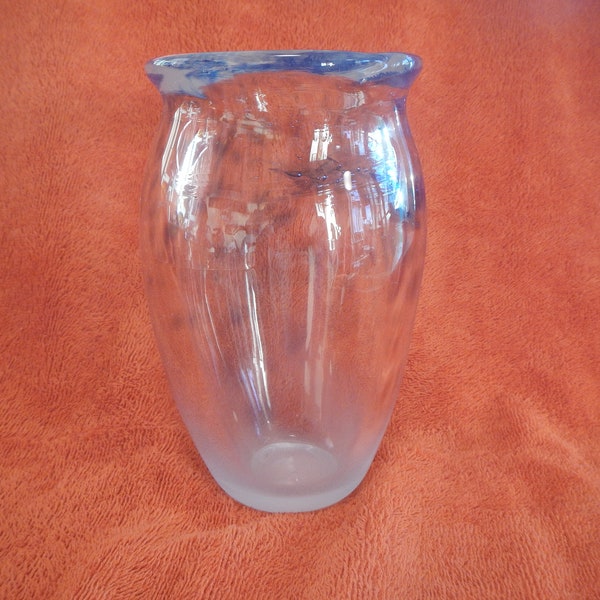 Hand blown glass vase