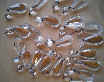 Set of 21 Vintage Antique crystal glass Chandelier drops - beads