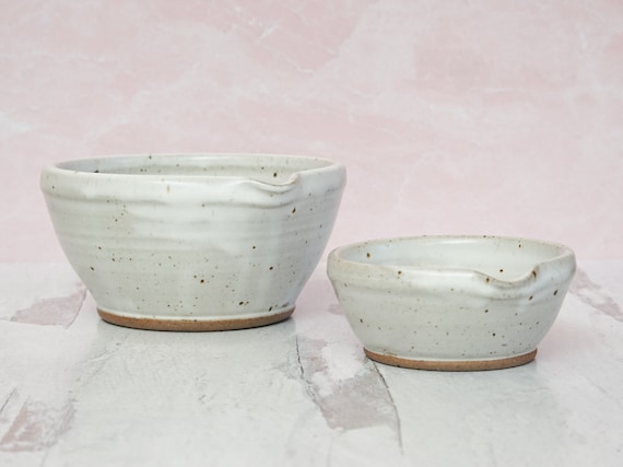Speckled White Nesting Pouring Bowls set of 2