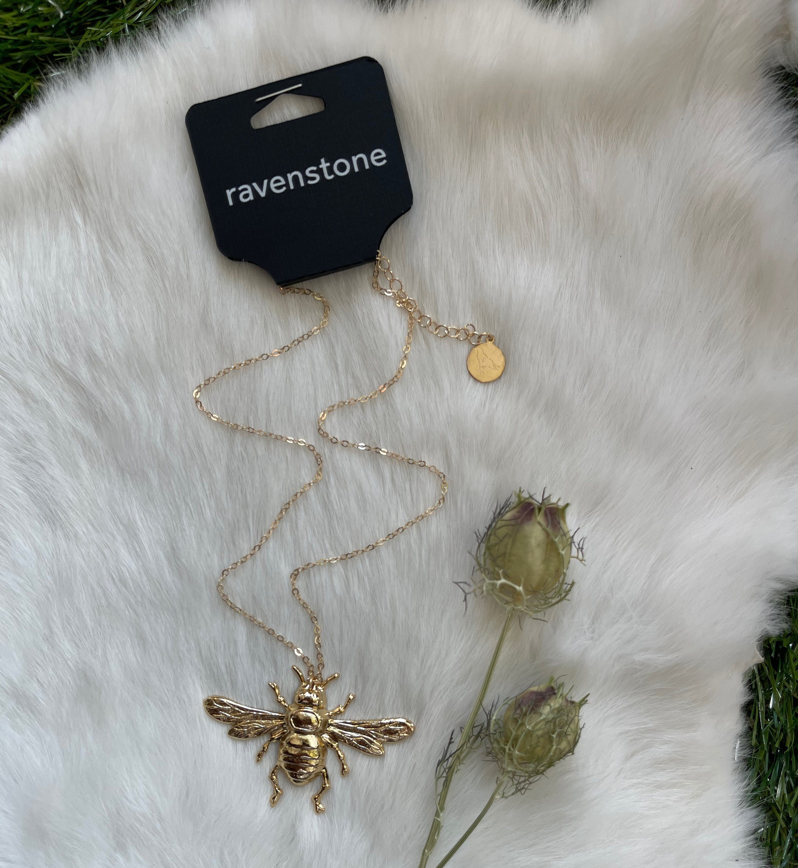 Treat yourself to trending jewellery pieces from Lovisa! Discover