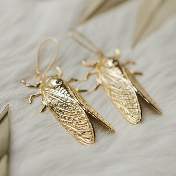 The Golden Cicada Earrings Ravenstone Nickel-Free Jewelry - Etsy 日本