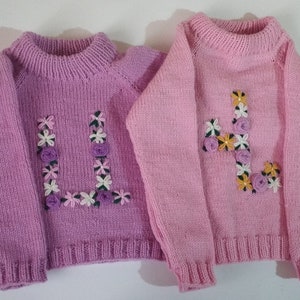 Jersey de punto armenio personalizado bordado a mano carta suéter personalizado floral inicial bebé regalo hito ropa