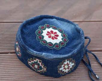 Gorra de mezclilla con bordado étnico / Sombrero de Taraz armenio con ornamentación tradicional / Ropa casual de jeans para el día a día Skullcap