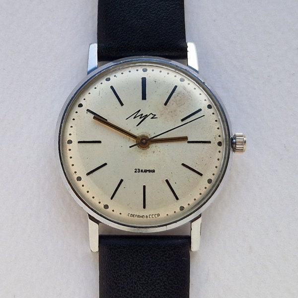 Vintage Soviet SLIM mechanical Watch LUCH. Original USSR.