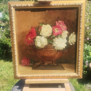 Flowers still life Artist Unknown Oil on board Floral study lovely brushwork