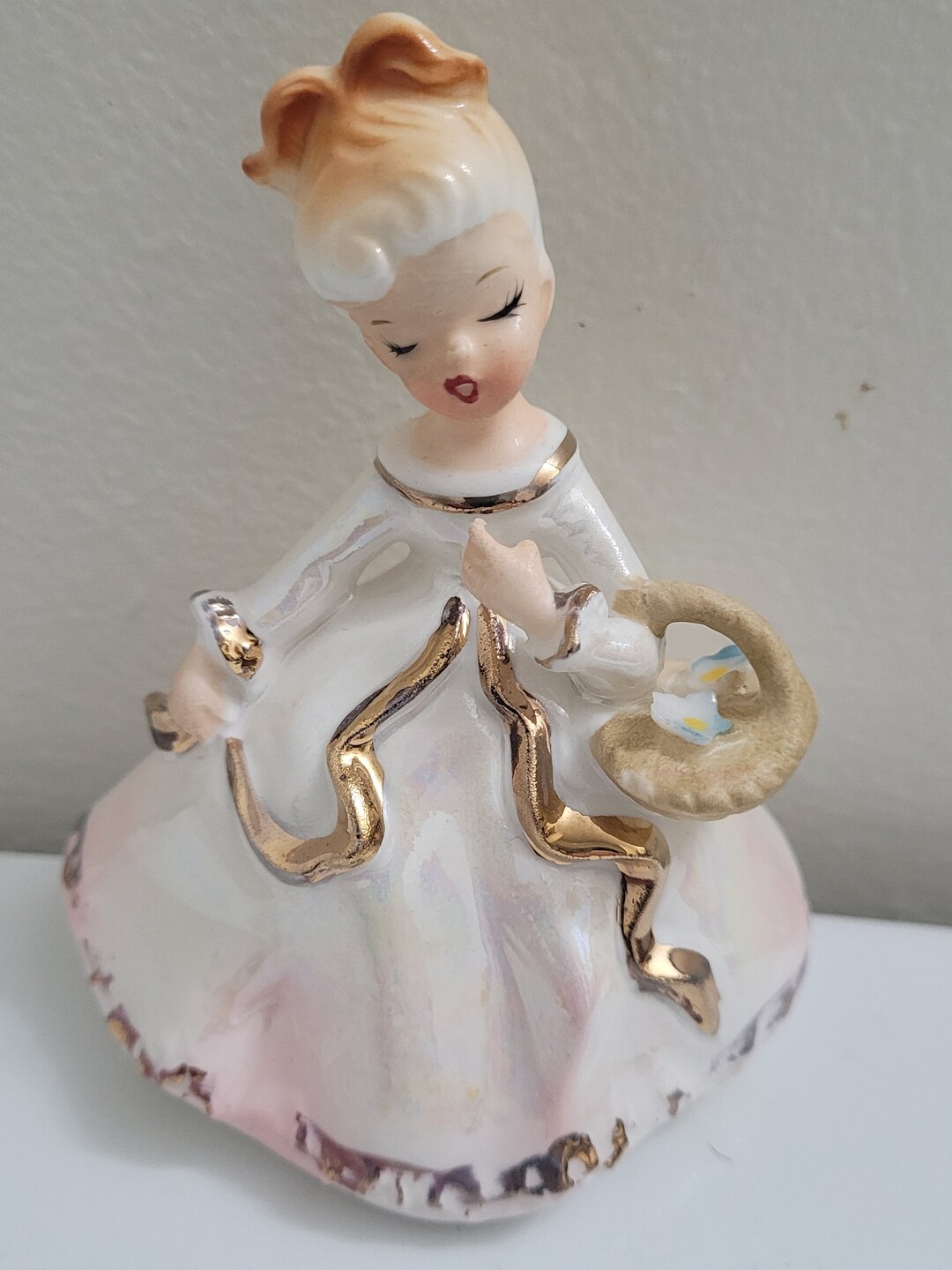 EXTREMELY RARE Norcrest Figurine Girl Holding Basket F100 Free Shipping