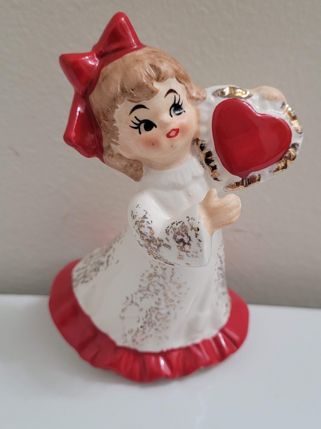 EXCELLENT Lefton valentine Figurine Holding Heart 376 Etsy