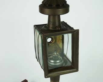 Wiktoriański powóz konny stara lampa, Vintage Buggy Lantern, duża mosiężna latarnia przewożąca, lampa znaleziona w stodole z latarnią trenerską,