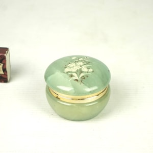 Antique alabaster Trinket Box , Vintage round green alabaster trinket box for jewelry, Old small Alabaster jewelry box flower print,