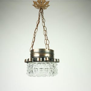 Deckenlampe aus Metall, Hängelampe Mid Century, alte Lampe aus den 60er Jahren, Vintage Stil Deckenlampe mit Glasschirm, dunkelbraune Pendellampe