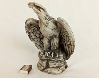 Very heavy eagle figure, American Bald Eagle Statue, Vintage Eagle Figurine Statue, Eagle Decor Art, Large Eagle Perched on Rock,