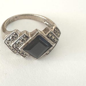art deco style Sterling silver statement ring. 1960’s, black onyx and marcasite