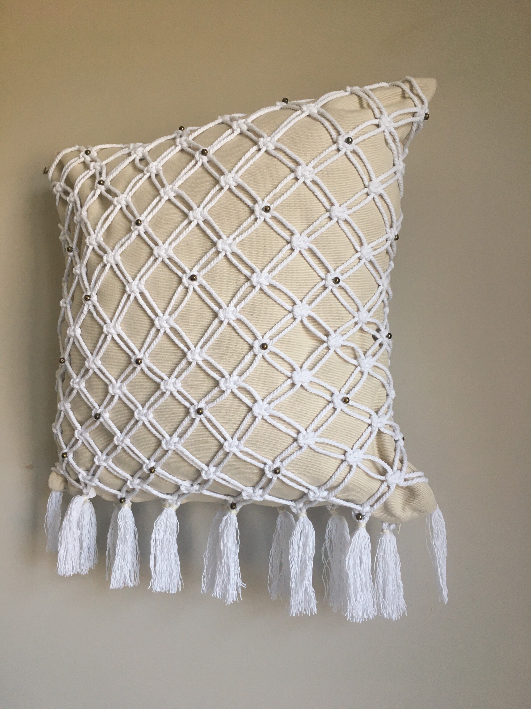 Coussin En Macramé -