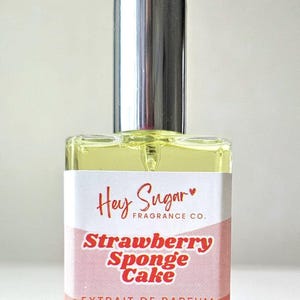 strawberry pound cake perfume, strawberry shortcake perfume, strawberry perfume, strawberry perfume, fruit perfume, pound cake perfume, gourmand perfume, phlur strawberry letter, kayali yum bougie marshmallow, Phlur strawberry, gift for her, samples