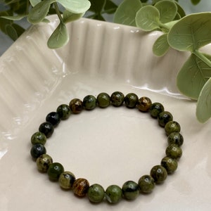 Green Jade Crystal Beaded Stretchy Bracelet | Virgo, August, March - Crystal Healing || Handmade by The Coffee Bean Shop