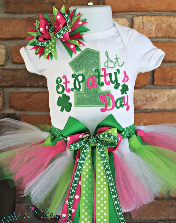 St. Patricks Outfit ,Babys 1st St. Pattys Day Outfit,Shamrock Shirt,Clover Shirt,My First St. Patricks Day Outfit,Lucky Shirt, Green Tutu