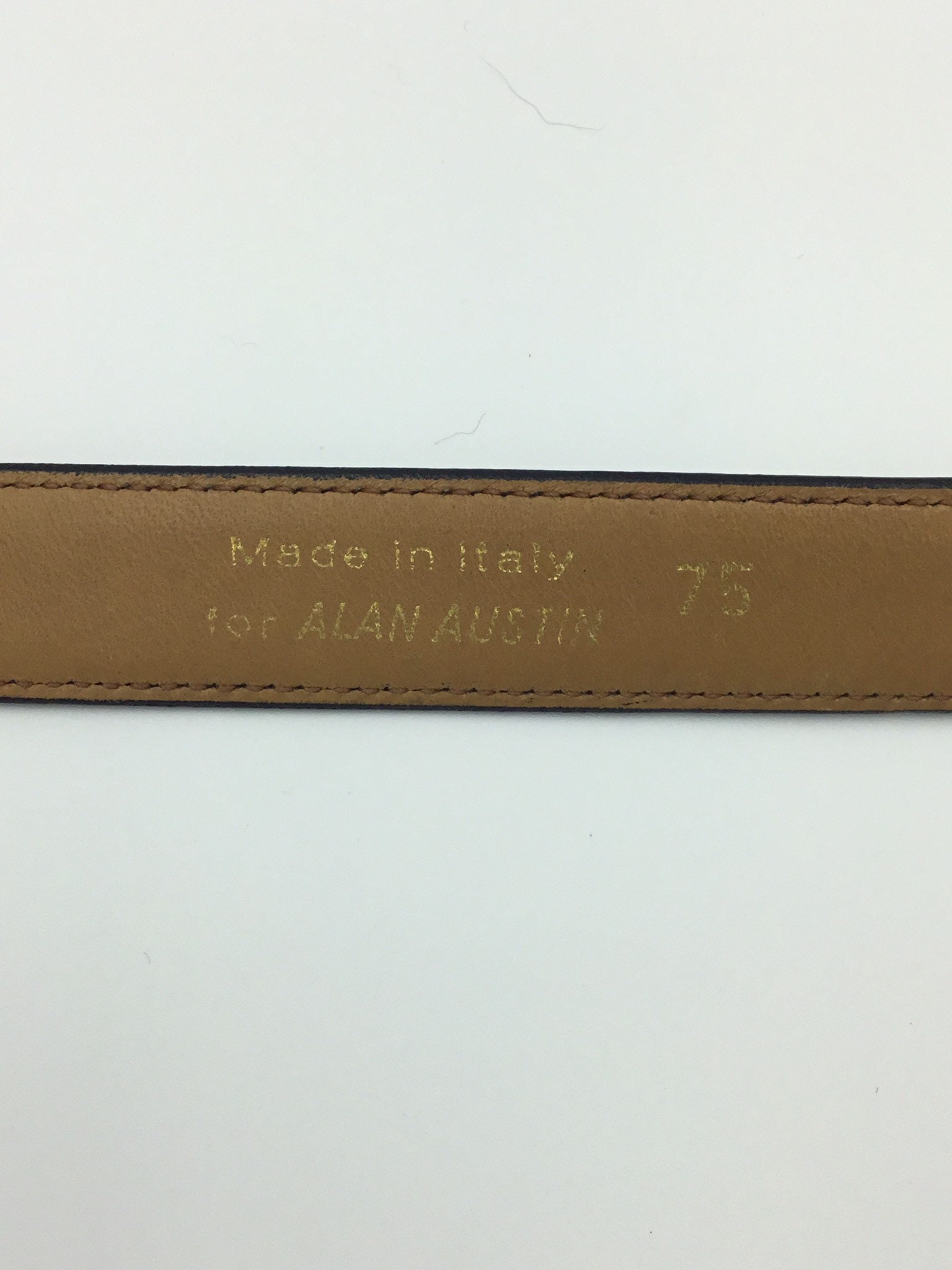 Alan Austin Vintage Red Italian Leather Belt Rhinestone Bow Buckle Made in Italy Vintage Alan Austin Beverly Hills Gray Italian Leather Belt  main image 2