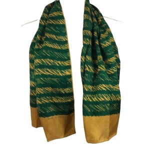 ECHO Silk Scarf 50&#39;s ‘Rainfall’ Pattern Hand rolled Made In Japan Green Gold
