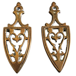 2 Antique footed Brass Trivet Old World Style Solid Swirl Scroll Set Pair 4.5”