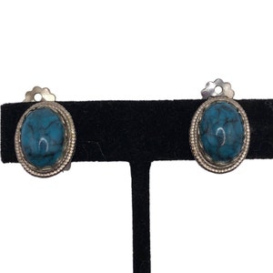 Vintage Earrings Clip On Silver Tone Oval Faux Turquoise Cabochon 3/4&quot;