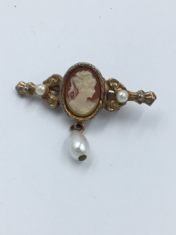 Vintage Bar Pin Brooch Cameo Simulated Pearl Dang… - image 1