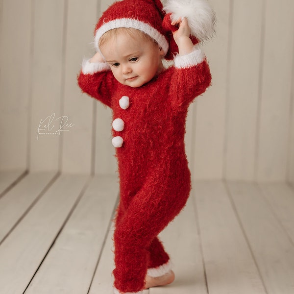 Ensemble de chapeau de barboteuse de Noël prêt à être expédié, costume de père Noël tricoté à la main, ensemble de vacances rouge prêt à expédier doux et confortable