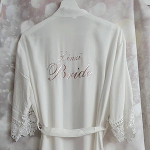 Luxurious cotton bridal lace edge robe. Bride, bridesmaid, maid of honour, mother of the bride/groom. Bild 4