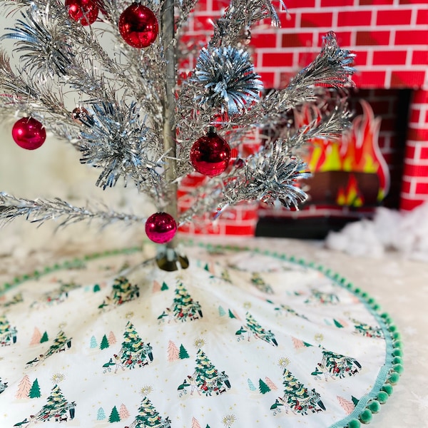 Vintage Christmas Scene Tree Skirt