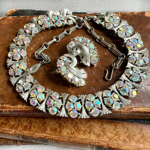 Vintage 1950&#39;s Iridescent Aurora Borealis Necklace and Earring Set