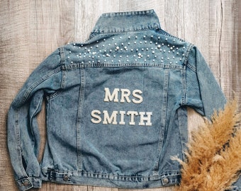 Pearl Jean Jacket | Personalized Bride Denim Jacket | Mrs Jean Jacket for Wedding Party, Bridal Party | Engagement Gift | Honeymoon Gift