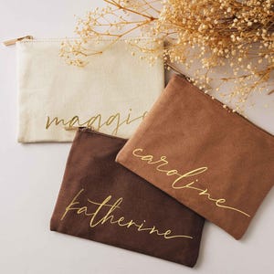 Trousse de maquillage personnalisée, Meilleurs cadeaux pour elle, Proposition de cadeaux de demoiselle d'honneur, Trousse à cosmétiques personnalisée, Cadeaux enterrement de vie de jeune fille, Cadeau pour la fête des Mères
