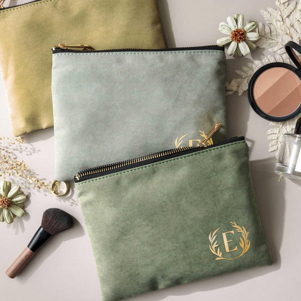 Custom Name Toiletry Bag, Personalized Bridesmaid Gifts, Maid of Honor Proposal, Monogrammed Makeup Pouch, Gift for Mom [MUB-0105]