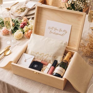 Personalized Makeup Bag with Gold Name, Bridesmaid Proposal Gift, Custom Canvas Cosmetic Pouch, Bachelorette Party Favors [MUB-0105] image 12