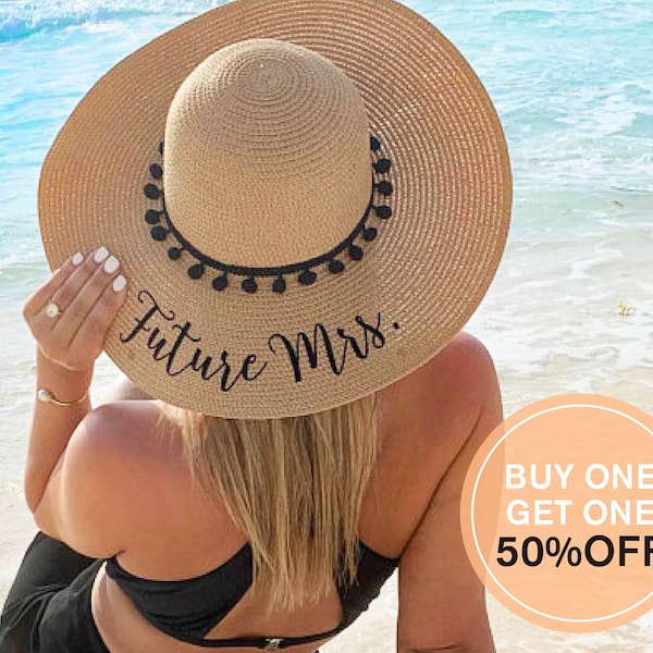 Braut Strandhut, Pom Pom Sonnenhut, personalisierte Frau Geschenk, Floppy Hut, Junggesellinnenabschied [W]