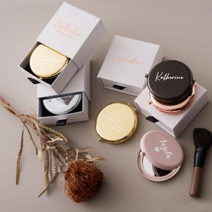 Engraved Compact Mirror, Custom Pocket Mirror, Birthday Gifts for Her, Gifts for Best Friend, Bridesmaid Gift [WW]