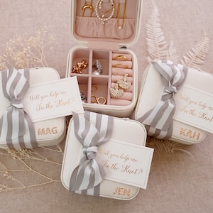 Personalized Jewelry Box | Bridesmaid Proposal | Travel Jewelry Case | Bridal Party Gifts | Maid of Honor Gifts | Wedding Gifts