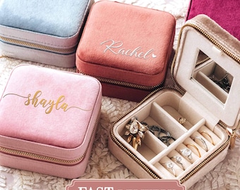 Personalized Velvet Jewelry Box with Name: Square-shaped Travel Jewelry Case, Ring Box in 9 Colors with Zipper [VJB01]