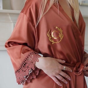 Silk Lace Robe, Bridesmaid Robes, Bridal Robe, Bridal Party Robes, Bridesmaid Gifts, Wedding Party Getting Ready Robes [SCL] imagen 10