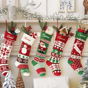Chaussette de Noël brodée 2026 avec nom, chaussettes de Noël tricotées pour la famille [IXMS-S]
