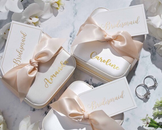 Regalos personalizados para mujeres: caja de joyería personalizada con  letra inicial y nombre, regalos de dama de honor, regalos de boda, regalos  para cumpleaños, día de la madre para mamá y niñas