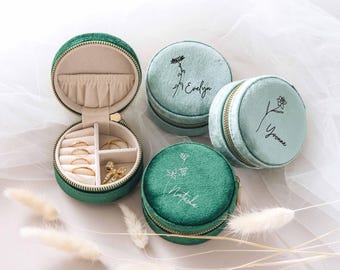 Custom Velvet Jewelry Box, Gift for Her, Birth Flower Design: Bridal Shower, Bridesmaid Proposal [VJB02]