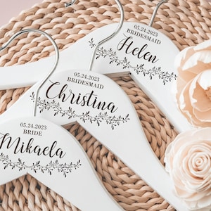 Bride Hanger, Bridesmaid Hangers, Personalized Hangers for Wedding Dress, Custom Wooden Hanger, Bridesmaid Proposal, Wedding Hangers [D]